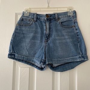 American Eagle jean Mom Short